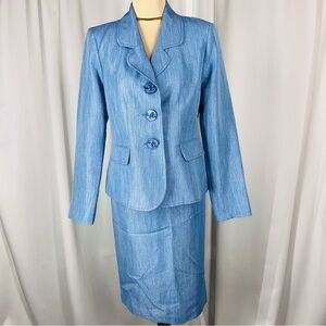 Suit Studio Polyester Blend 2 Piece Skirt Suit Sz 6 3 Button Shimmer Powder Blue